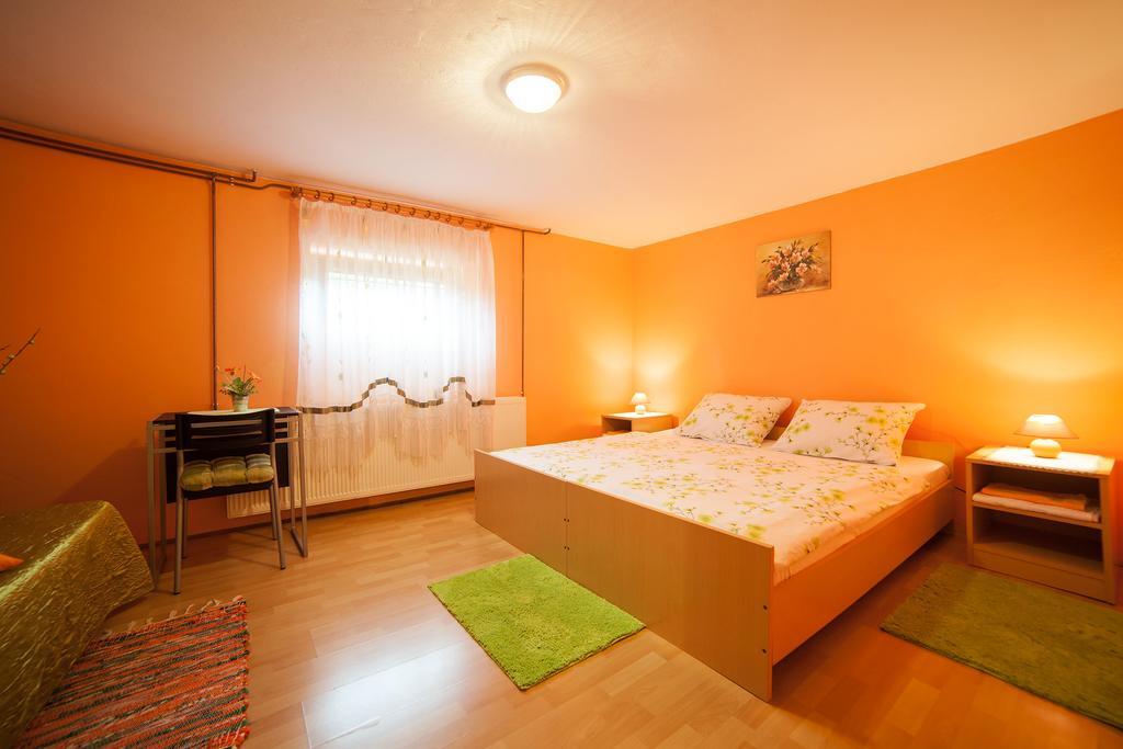 Apartment Tomasevic Slunj Exterior photo